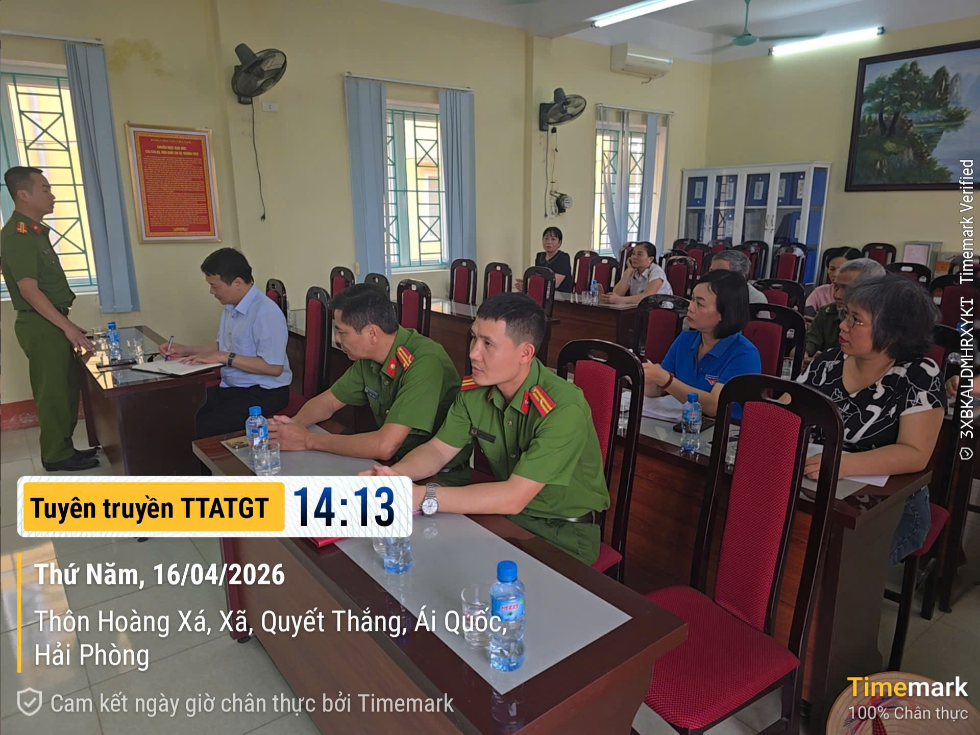 Công an phường Ái Quốc phối hợp triển khai giải pháp nâng cao hiệu quả mô hình “Cổng trường học an toàn về giao thông, trật tự”